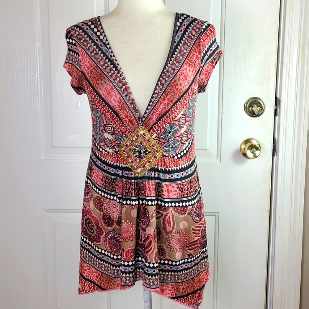 Monroe and Main Hankerchief Hem Blouse
